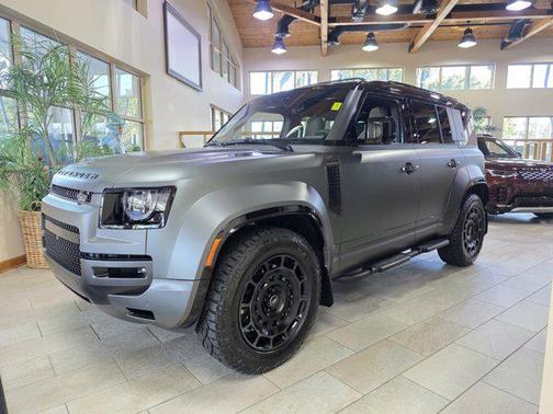 2025 Land Rover Defender P635 OCTA