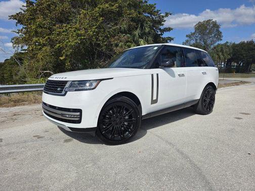 2026 Land Rover Range Rover P400 SE