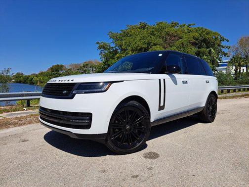 2025 Land Rover Range Rover P530 SE 7 Seat