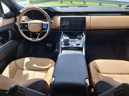 2023 Land Rover Range Rover Sport SE