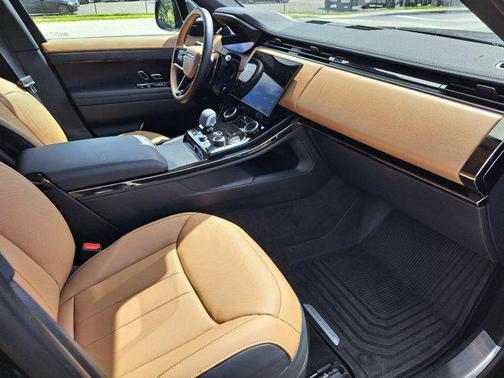 2023 Land Rover Range Rover Sport SE