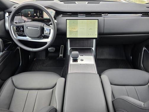 Santorini Black Metallic 2026 Land Rover Range Rover P400 SE 7 Seat