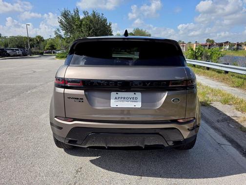 Kaikoura Stone Metallic 2020 Land Rover Range Rover Evoque R-Dynamic S