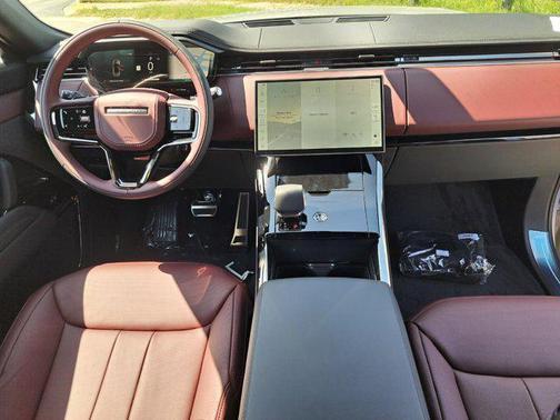 2025 Land Rover Range Rover Sport SE