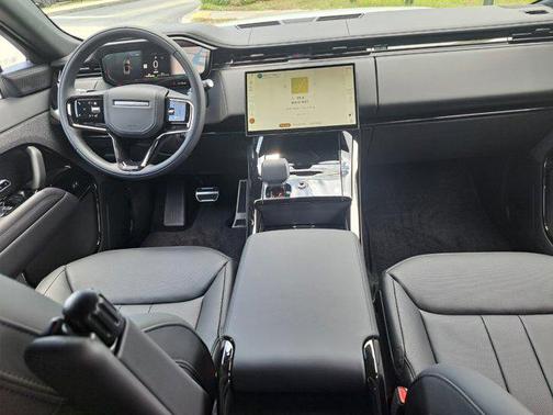 2025 Land Rover Range Rover Sport SE