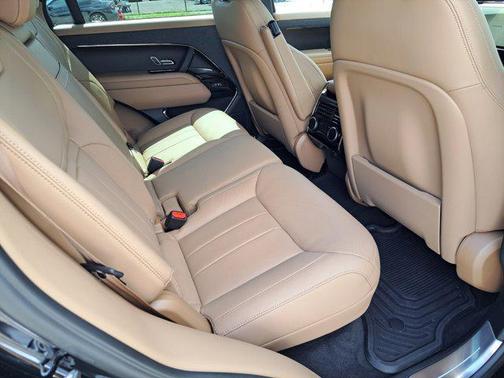 2025 Land Rover Range Rover Sport SE