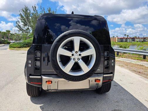 2023 Land Rover Defender 110 X
