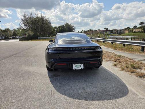 2021 Porsche Taycan Base