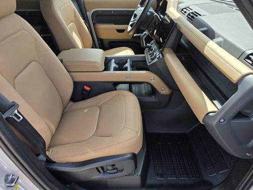 Borasco Grey Metallic 2026 Land Rover Defender P300 S