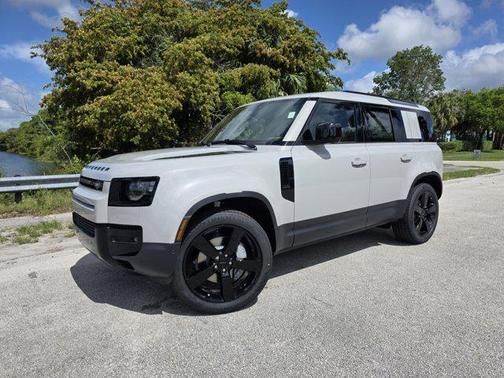 Borasco Grey Metallic 2026 Land Rover Defender P300 S