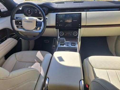 2023 Land Rover Range Rover P530 SE