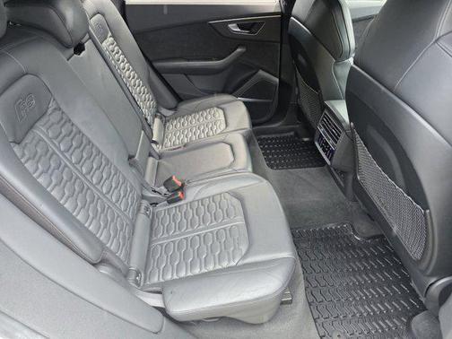 White 2021 Audi RS Q8 4.0T