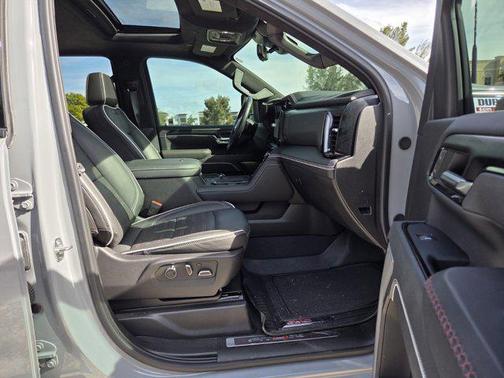 2024 GMC Sierra 2500 AT4