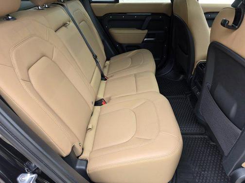 2026 Land Rover Defender P400 X-Dynamic SE