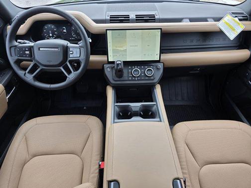 2026 Land Rover Defender P400 X-Dynamic SE