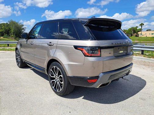 2022 Land Rover Range Rover Sport HSE Silver Edition