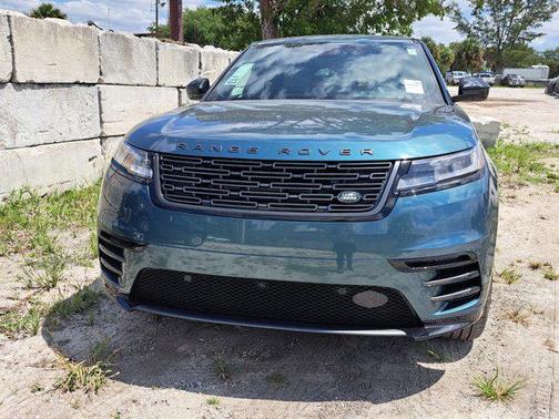 2026 Land Rover Range Rover Velar P250 SE R-Dynamic
