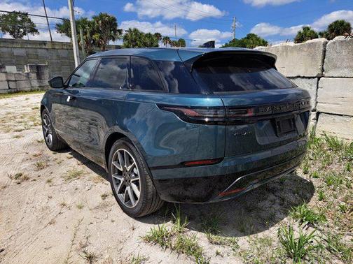 2026 Land Rover Range Rover Velar P250 SE R-Dynamic
