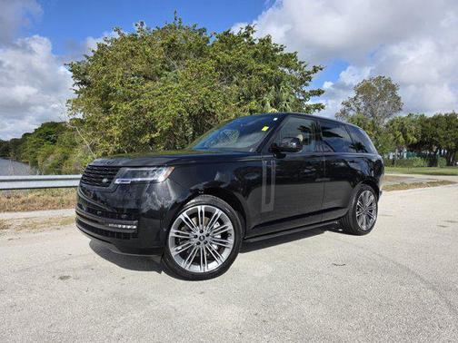 2025 Land Rover Range Rover P400 SE