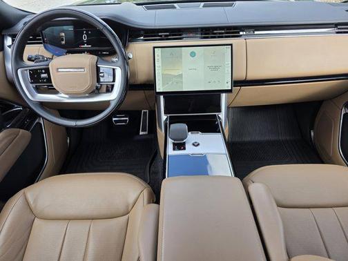 2025 Land Rover Range Rover P400 SE