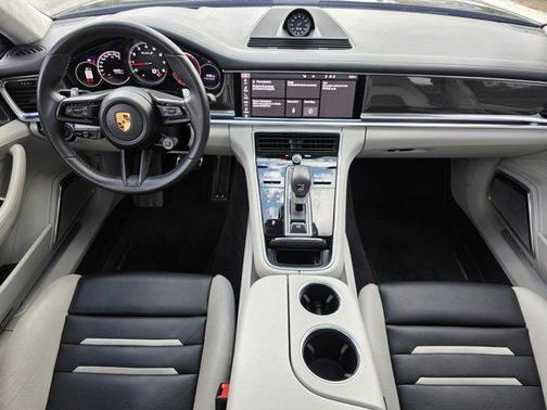 2021 Porsche Panamera Turbo S