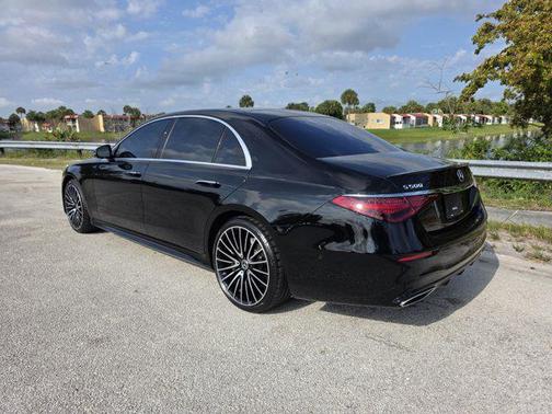 Black 2022 Mercedes-Benz S-Class 4MATIC
