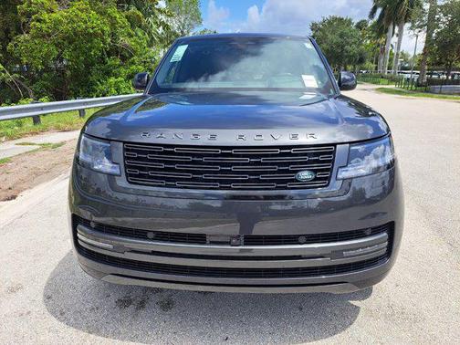 2025 Land Rover Range Rover P400 SE 7 Seat