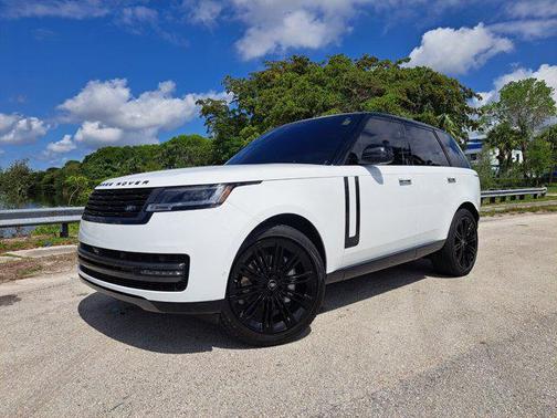 2022 Land Rover Range Rover P400 SE