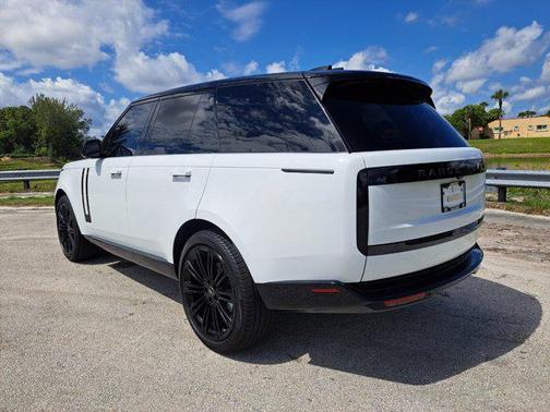 2022 Land Rover Range Rover P400 SE
