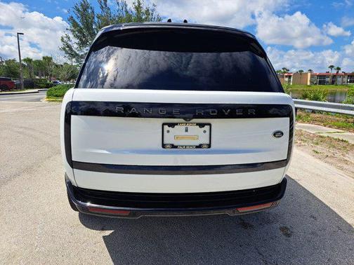 2022 Land Rover Range Rover P400 SE