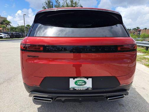 2025 Land Rover Range Rover Sport SE