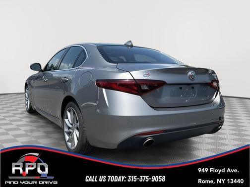 Stromboli Gray Metallic 2018 Alfa Romeo Giulia Base