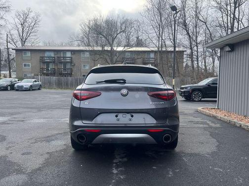 2019 Alfa Romeo Stelvio Ti Sport