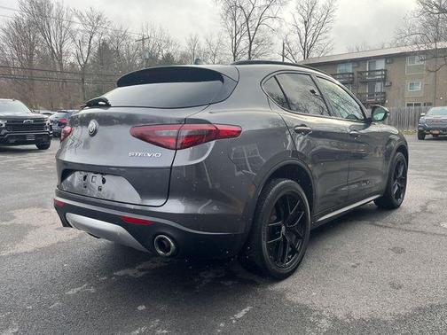2019 Alfa Romeo Stelvio Ti Sport