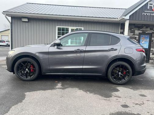 2019 Alfa Romeo Stelvio Ti Sport