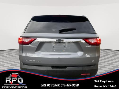 Satin Steel Metallic 2018 Chevrolet Traverse LT Cloth