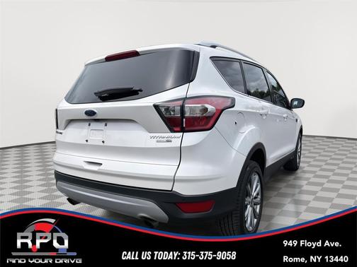 White Platinum Metallic Tri-Coat 2017 Ford Escape Titanium