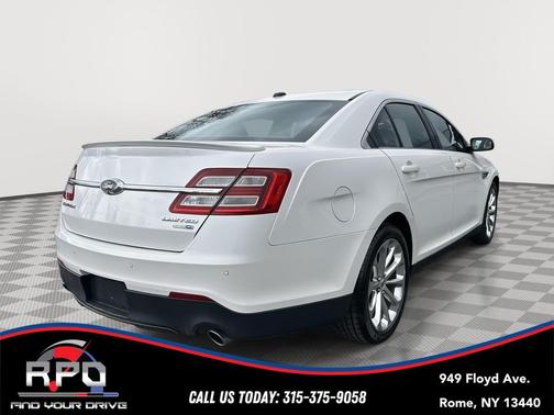 2018 Ford Taurus Limited