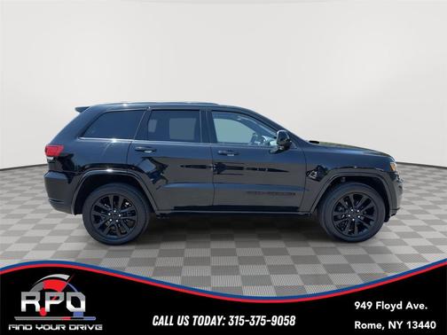 Diamond Black Crystal Pearlcoat 2020 Jeep Grand Cherokee Altitude