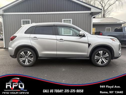 2022 Mitsubishi Outlander Sport SE