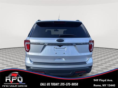 Ingot Silver Metallic 2019 Ford Explorer XLT