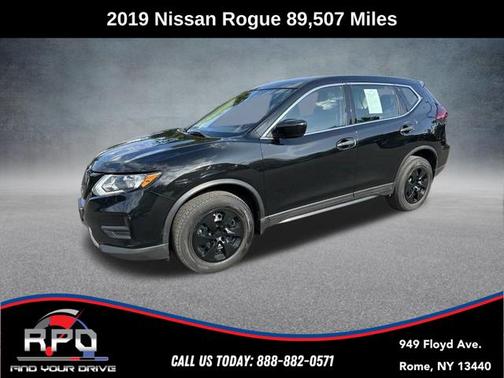 Magnetic Black Pearl 2019 Nissan Rogue S