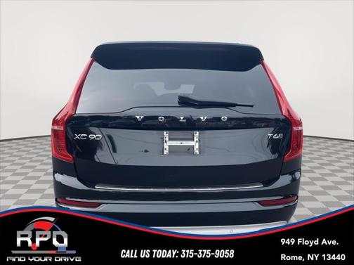 2017 Volvo XC90 T6 Momentum