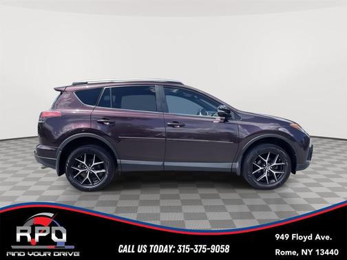 2017 Toyota RAV4 SE