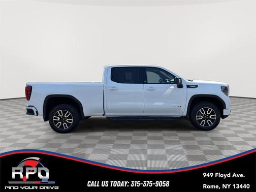 Summit White 2024 GMC Sierra 1500 AT4
