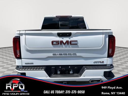 Summit White 2024 GMC Sierra 1500 AT4