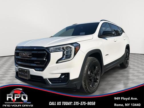Summit White 2024 GMC Terrain AT4