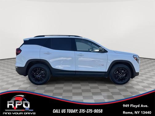 Summit White 2024 GMC Terrain AT4