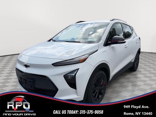 Summit White 2023 Chevrolet Bolt EUV FWD LT