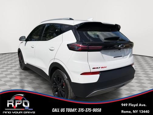 Summit White 2023 Chevrolet Bolt EUV FWD LT